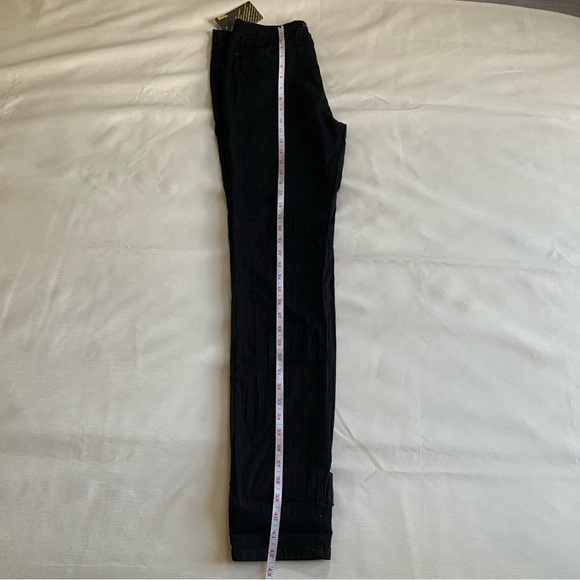 BDG High Rise Cigarette Jeans in Black - Picture 5 of 9